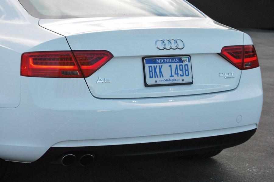Детали экстерьера Audi A5 Coupe 2.0T 2012 года  (NA) (фото 35 из 52)